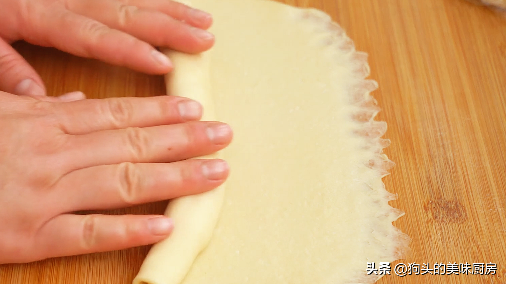 最近酸奶大麻花火了，做法配方告訴你，外酥裡軟，口口爆漿