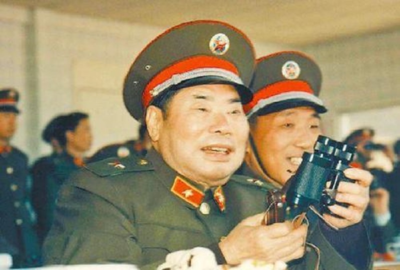 湖北农民说自己曾是红军团长，来到军区被人拦下，司令亲自迎接