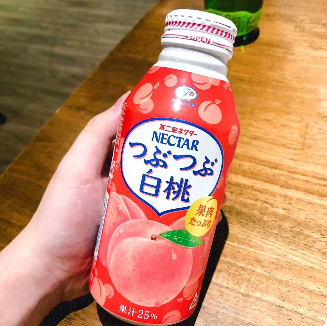 6款“一试难忘”的果汁饮料，款款酸甜清爽，就是想与你分享