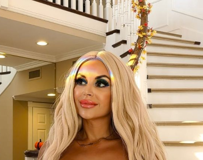 网红美女炫耀独特技巧，不用发生关系，只用意念就能“身心愉悦”