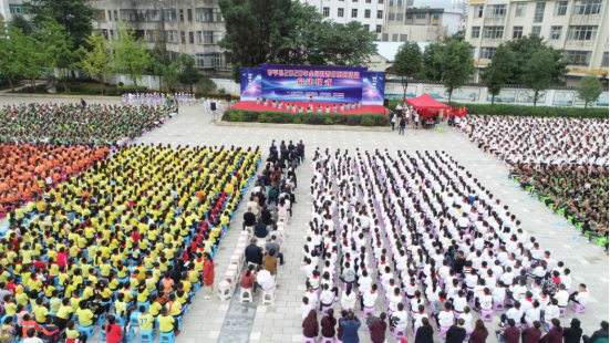 科普活动进校园 点亮孩子科学梦
