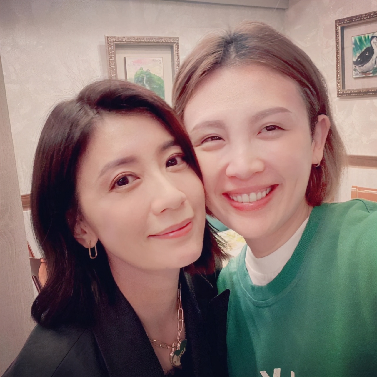 賈靜雯才是人生贏家，二婚後生活幸福，和前夫恩恩怨怨也宣告結束