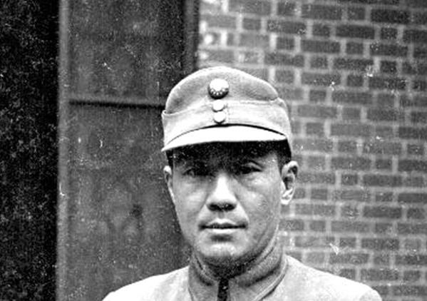 Ѧ��׼ȷ�жϳ��Ҿ���½ʱ��͵ص㣬Ϊ�λ��Ƕ��˺��ϵ�