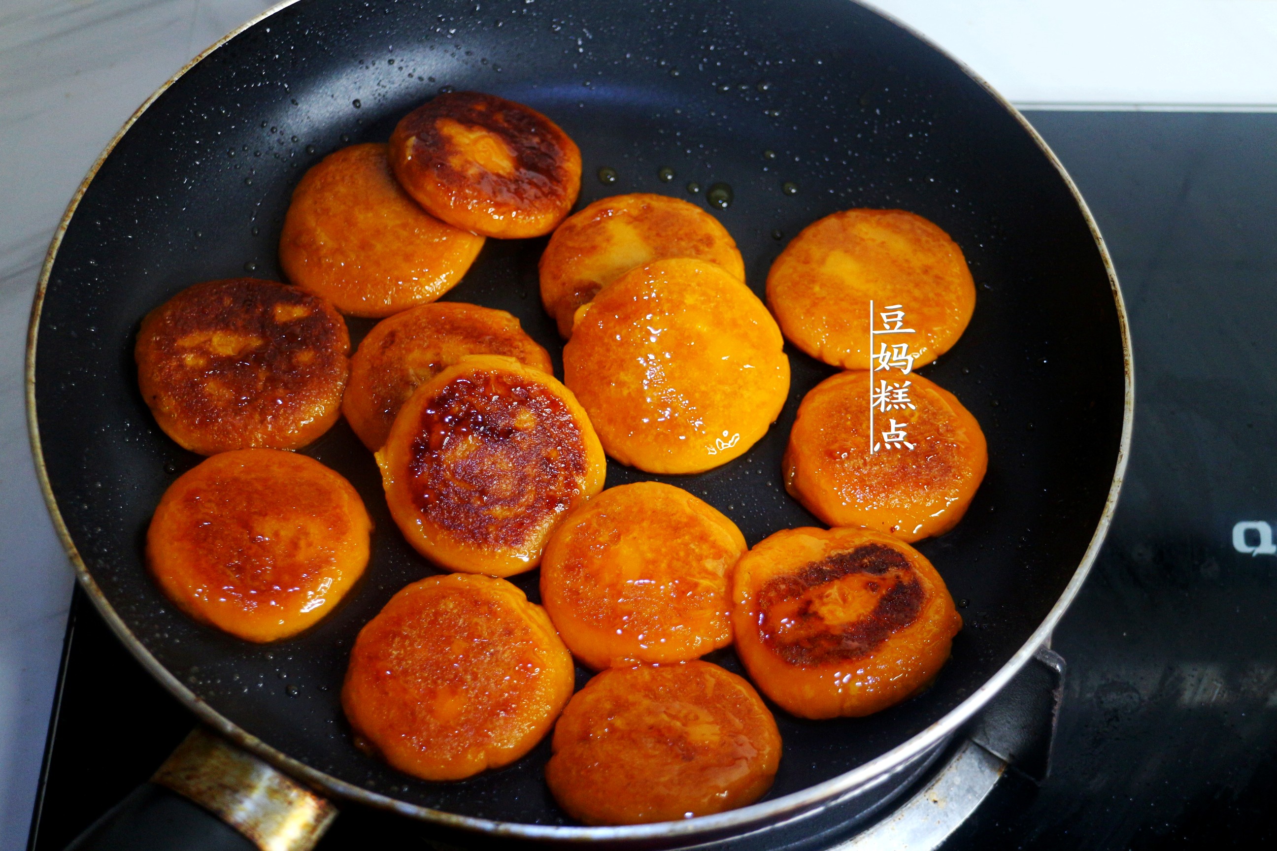 零失敗的，紅薯餅做法，軟糯香甜不發膩，太好吃了