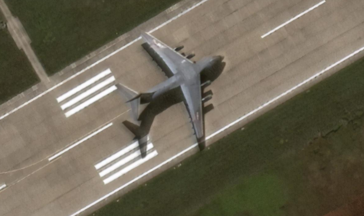 山东舰坐镇南海，运-20起降永暑礁机场 美军铤而