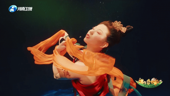 河南卫视刷屏！20天打造出端午奇妙游：水下泡足26小时，摄影师曾毛血管破裂，主创：好作品国人愿奔走相告