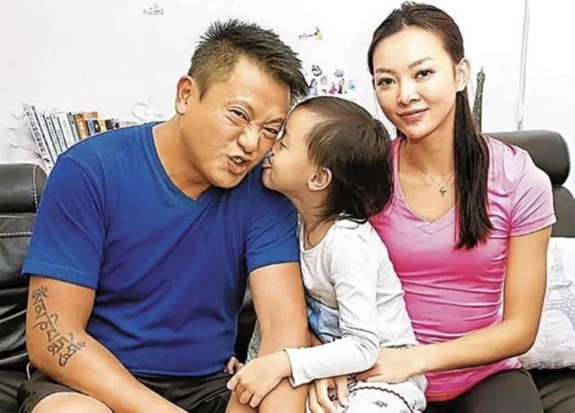 魏骏杰冷淡回应娇妻道歉，默认6年无夫妻生活，