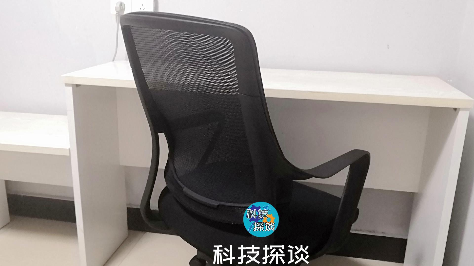家用办公小助手，UE简易人体工学椅帮你辅助坐姿，让坐更舒服