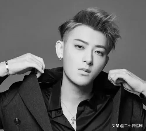 黄子韬发吓人视频反嘲网友，没代表作凭啥这么