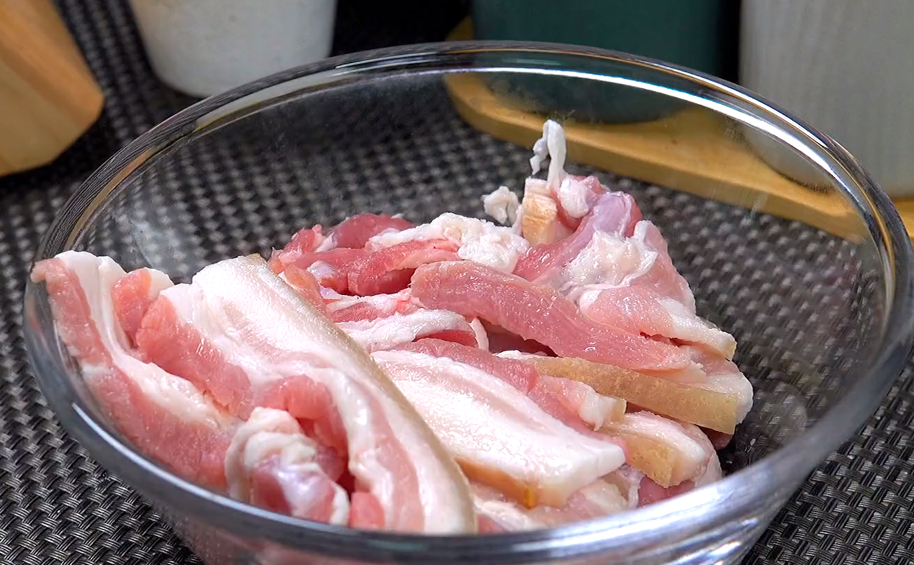 五花肉別只會紅燒了，教你這樣做，軟糯清香，好吃不膩，超解饞