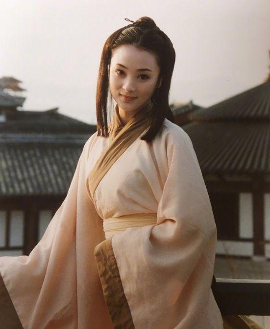陳紅：我19歲長這樣，林心如：我19歲也很美，陳德容：你們都讓開