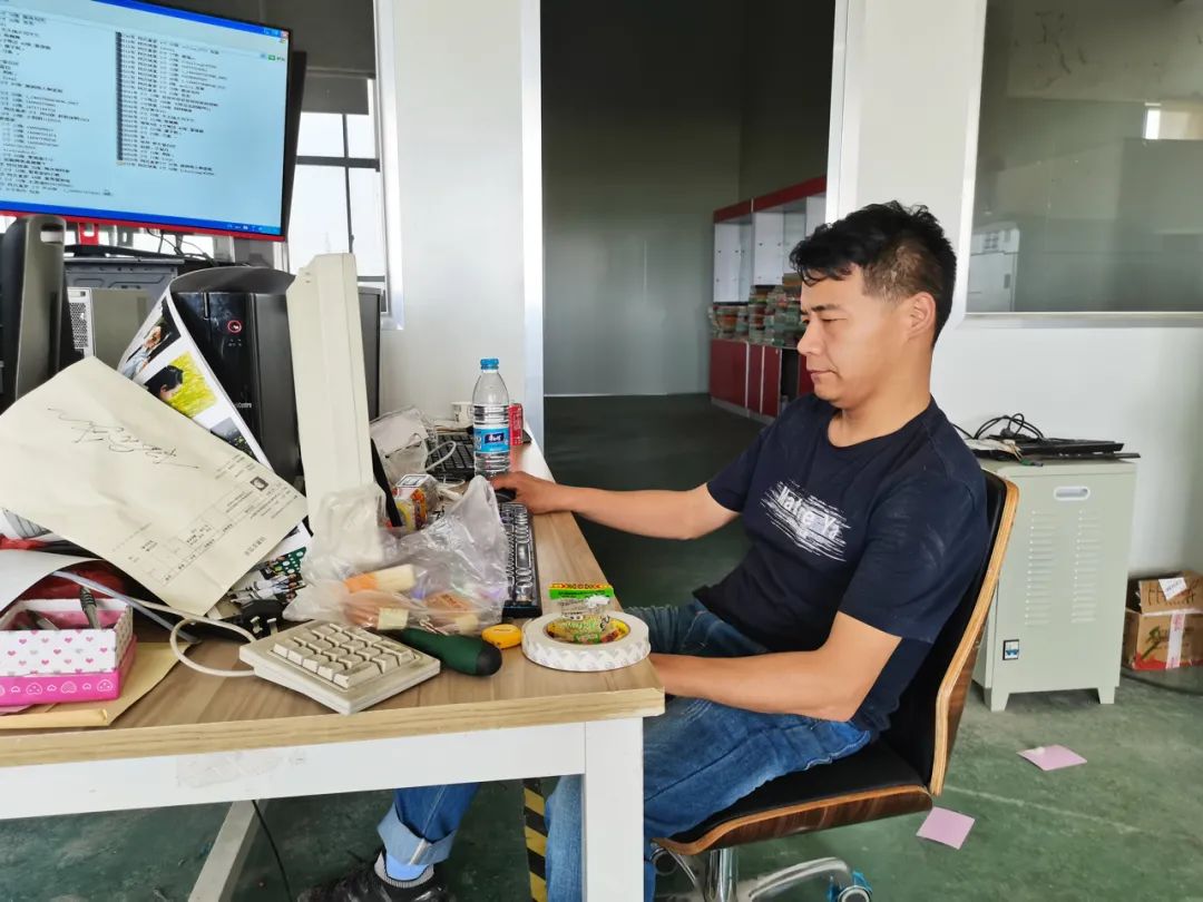 “他们说我是傻子，但我年入1300万”