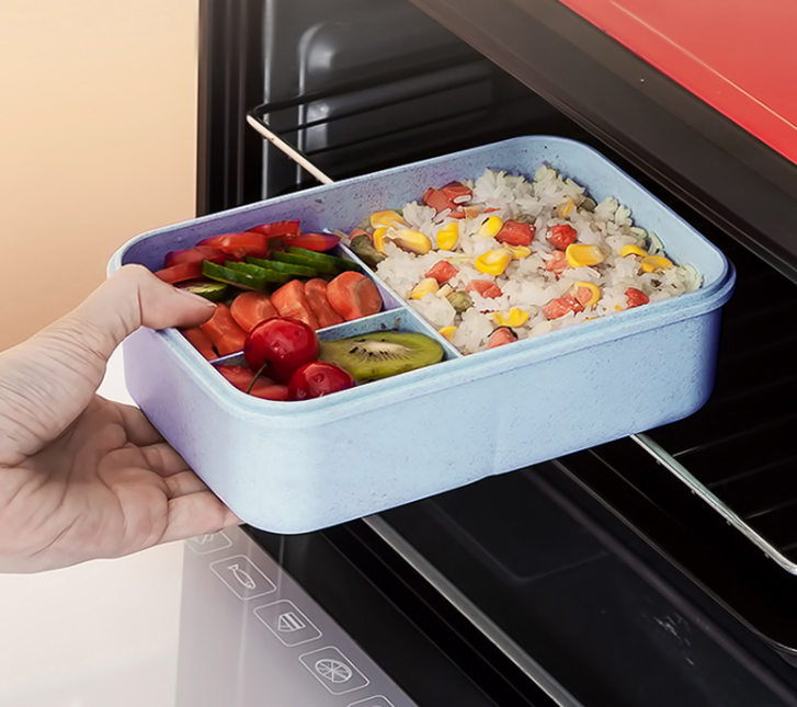 吃早餐时，街边摊把塑料套在碗上热汤直接装，难道真的没毒吗？