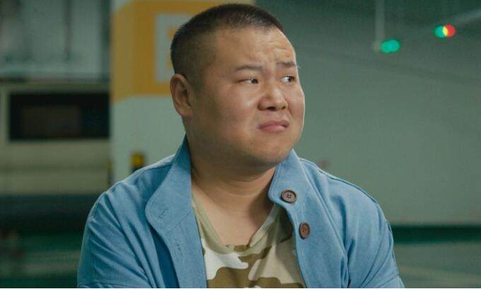 不忘初心的岳云鹏：五姐打工资助他五年，今送她豪车豪宅送她出嫁