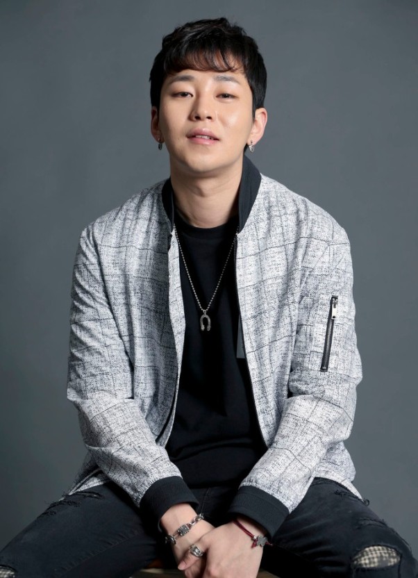 dindin母亲节献豪车却遭到妈妈调侃我更想抱孙子