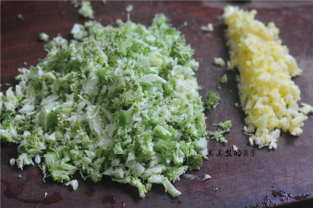 素菜吃出肉的滋味，入鍋一蒸人人愛！ 春天多吃，清清爽爽最是香