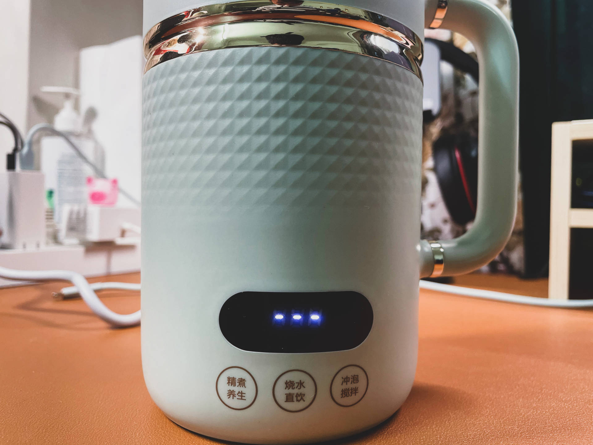 让年轻人养生更简单：AIEECE艾晞mini养生搅拌杯K1开箱体验