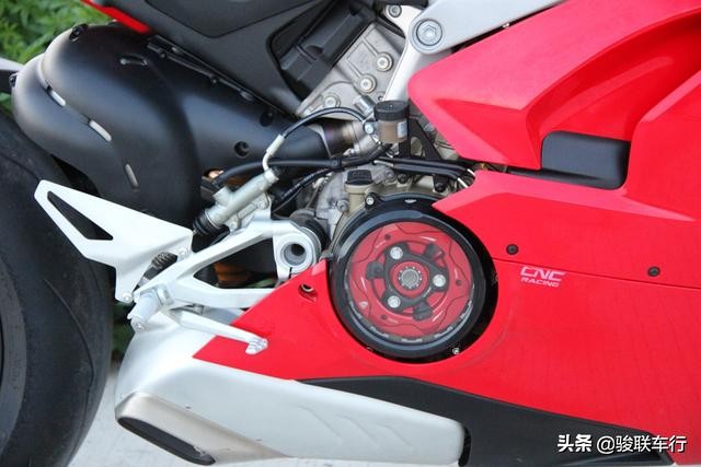 实拍2018杜卡迪V4S Panigale