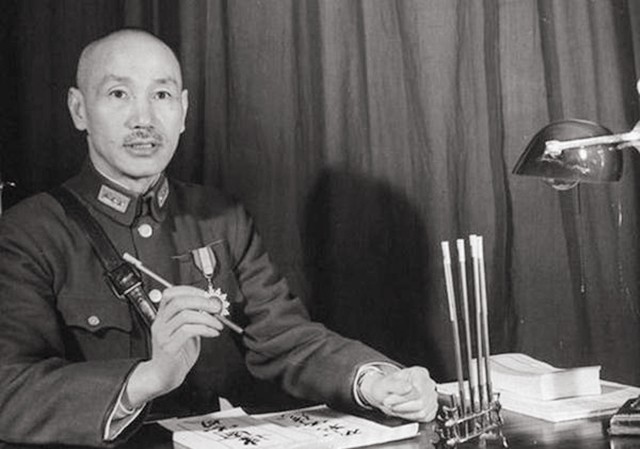 老蒋败守台湾时带走的“大师们”，后来都怎么样了？