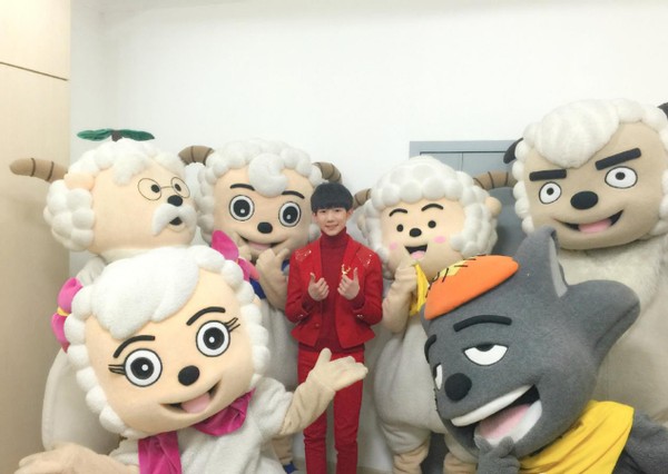 Wang Yuan 6 ascend spring late, take a child to be the same as stage show, status change leaves deep feeling