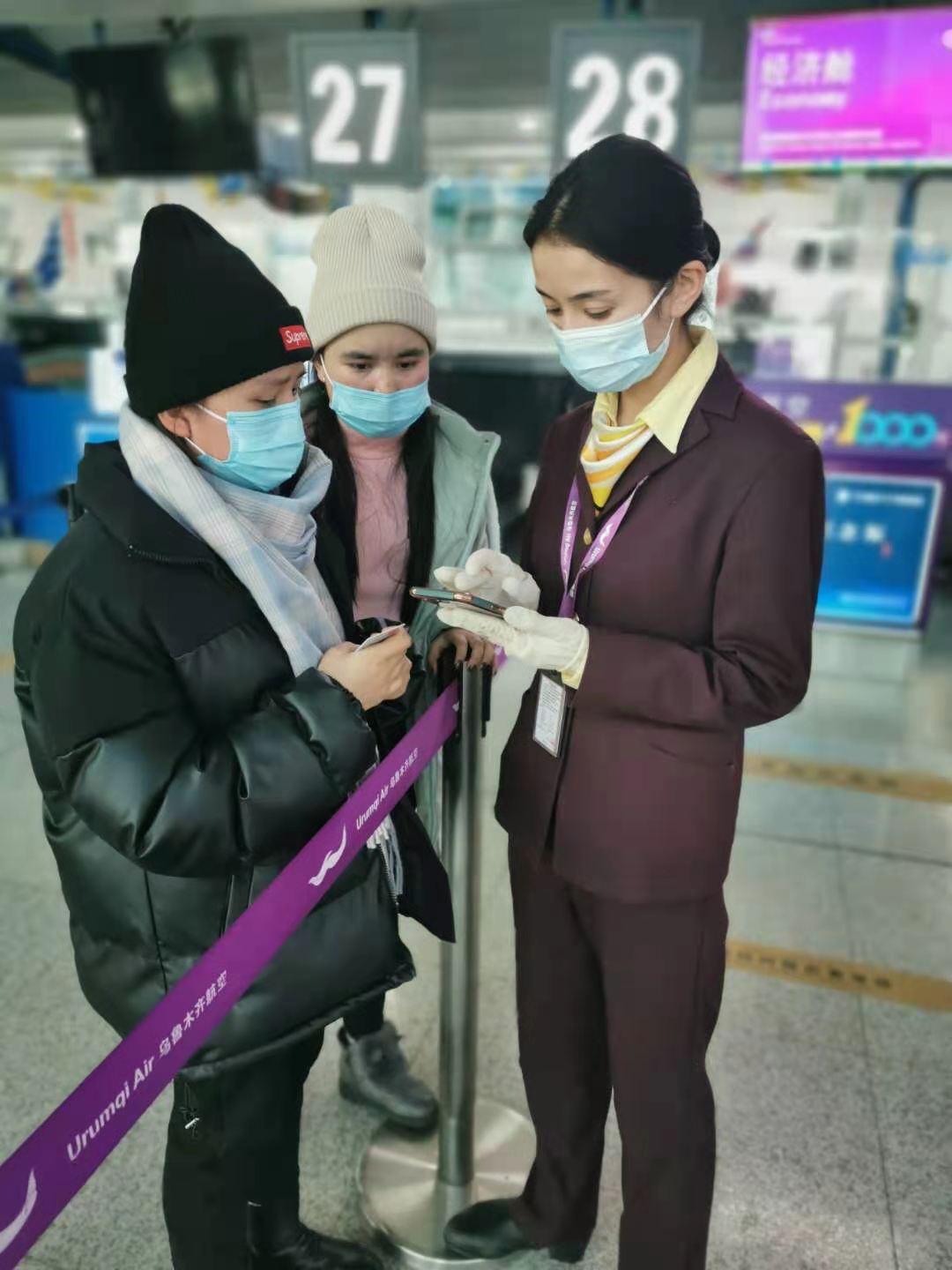 乌鲁木齐航空贴心服务温暖旅客出行路