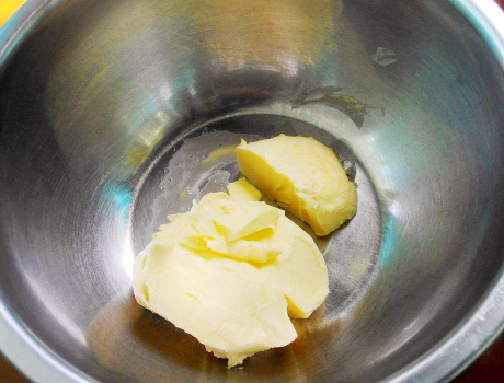 图片[3]-自制超软牛奶餐包 5个步骤就做好 容易出膜 放一星期也不硬-起舞食谱网