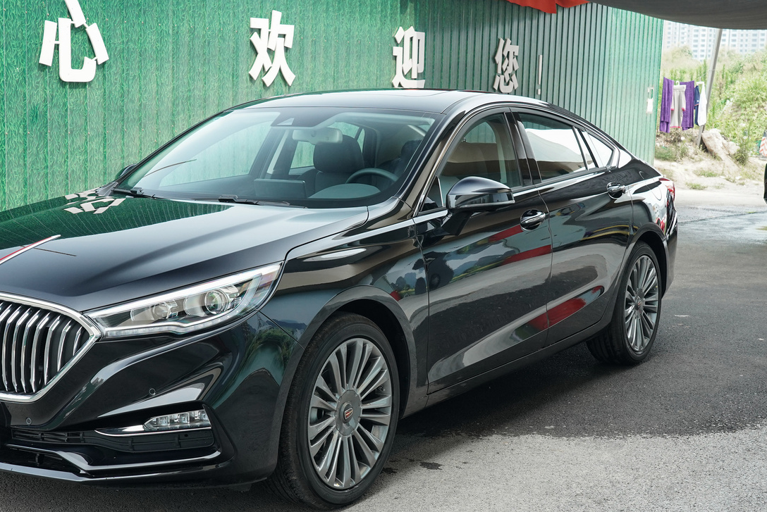 红旗H5跌至不足12万，长近5米比雅阁大，月销11657辆