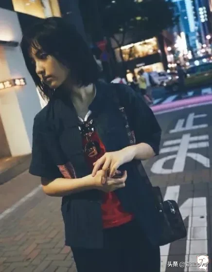 张子枫“纯素颜”有多美，当镜头拉近后，男粉