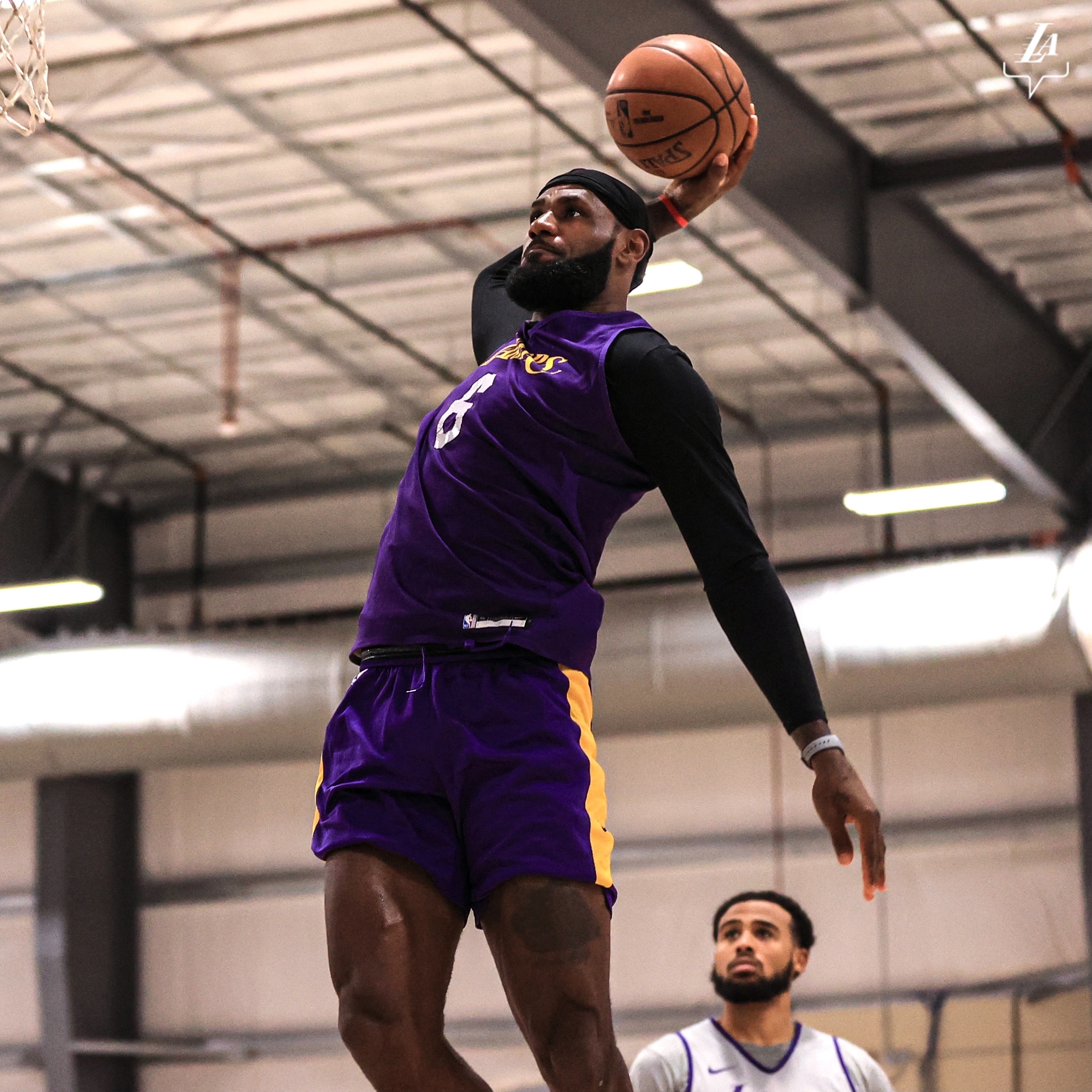 湖人如果奪冠的話含金量如何？一眉哥點評：在詹姆斯生涯中將會排在第二，第一是他帶領16騎士奪冠！-黑特籃球-NBA新聞影音圖片分享社區