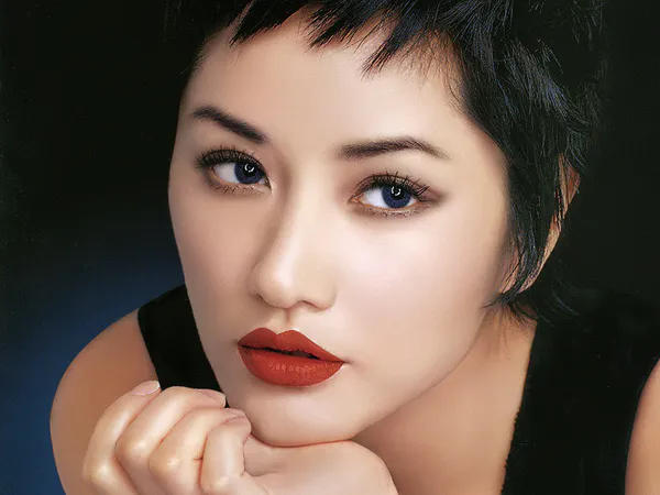 又老又丑认不出？顶“谋女郎”光环的超模瞿颖