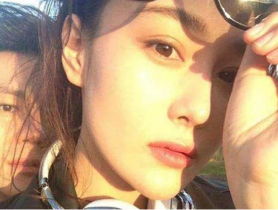 Zhang Xin grants: Cast off controversy to become army elder brother's wife, easy life of a small family is admired nowadays evil spirit other people, 
