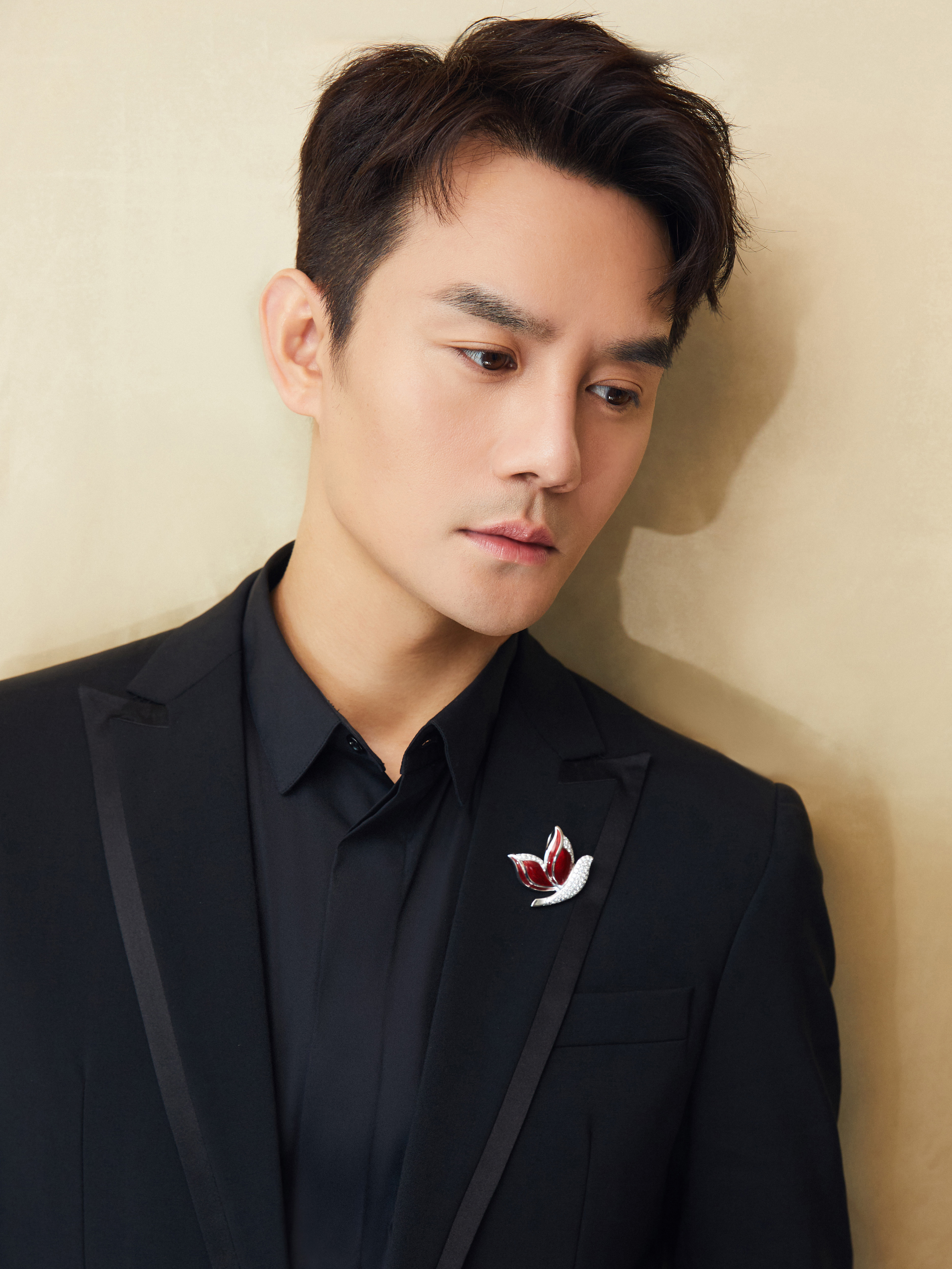 王凯亲临演绎周大福和平天使新品魅力，珠宝迷不容错过