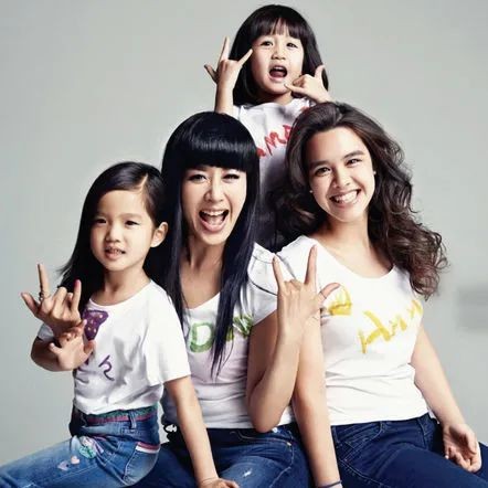 钟丽缇写诗表白丈夫，字里行间暗藏心酸，姐弟恋真的不行了？