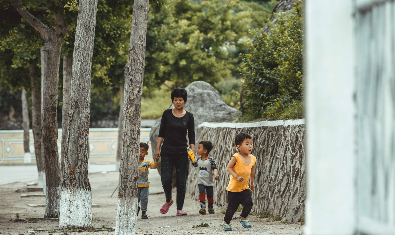 不在国营单位上班的朝鲜妇女，平时都在忙些什么？