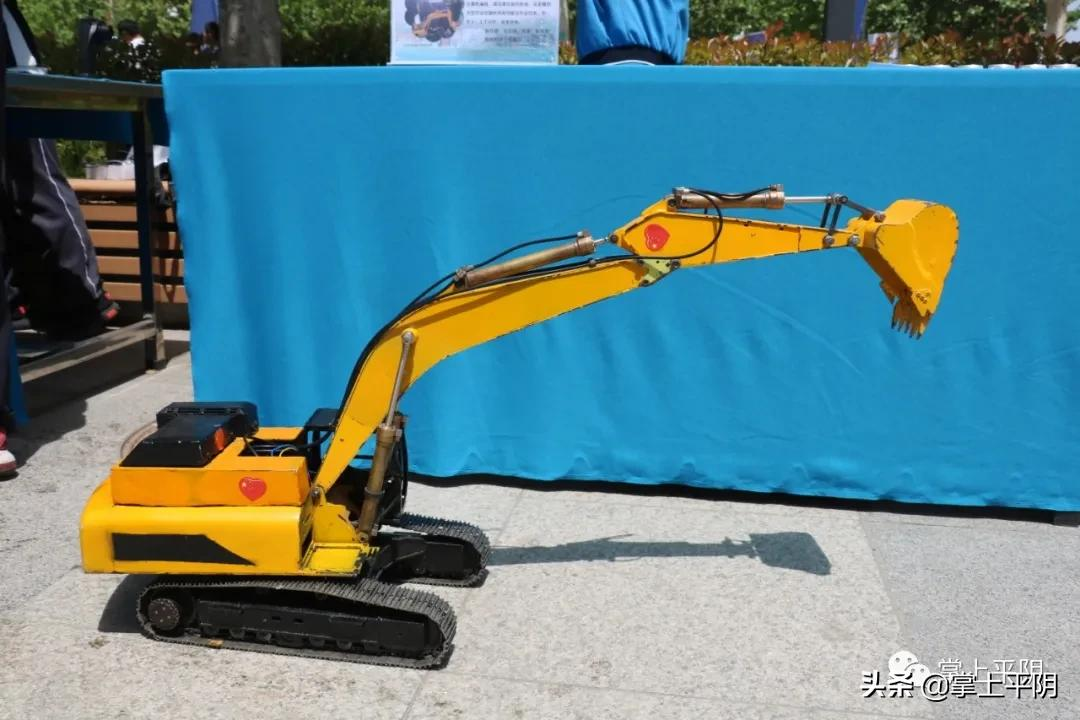 濟南市工業(yè)學校正式亮相!教育活動周精彩紛呈(圖11)