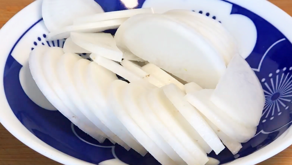 橘子皮不要扔，放鍋裡一煮，原來作用這麼厲害，家人常喝對身體好