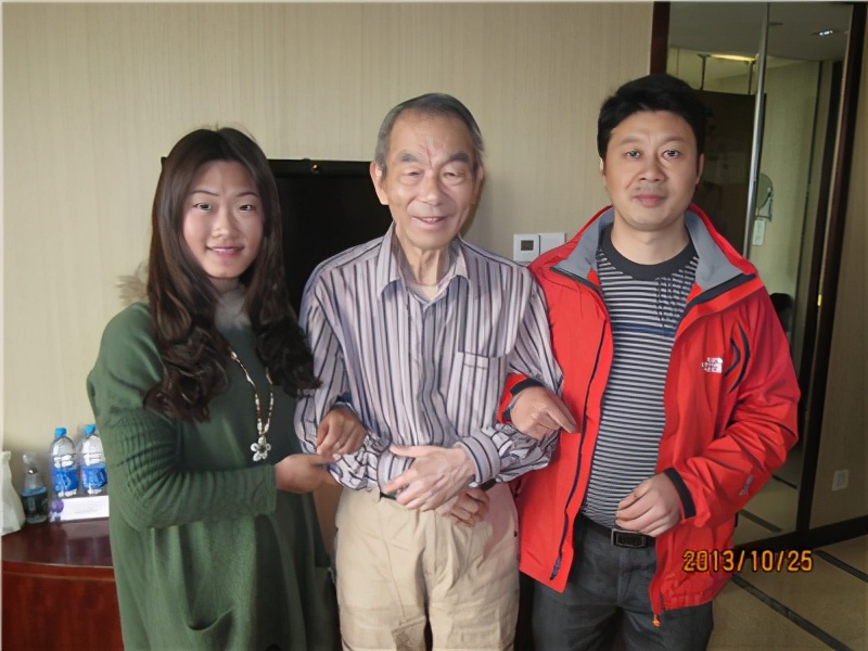 海峡两岸老人 邮情环保廿年