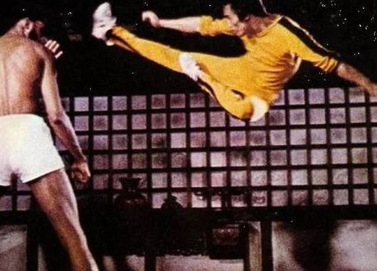 李小龙的恐怖，看了这些数据和评价，就明白泰