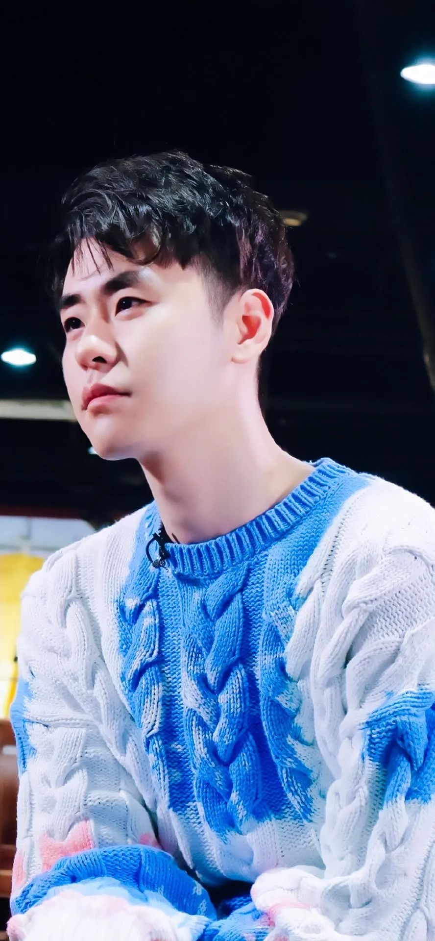 Wallpaper comes to Zhang Yunlei