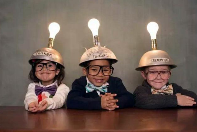 哈佛大學：右腦發達的孩子通常有這三個特徵，是個學習的好苗子