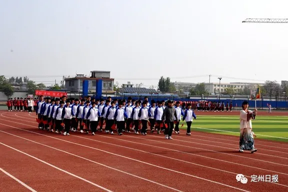 定州市李親顧中學(xué)怎么樣?這個(gè)項(xiàng)目最火(圖3) 定州市李親顧中學(xué)怎么樣?這個(gè)項(xiàng)目最火(圖3)