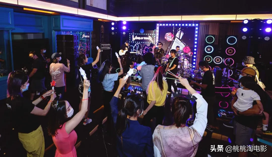《魔发精灵2》回归,你准备好去电影院里抖腿了吗?
