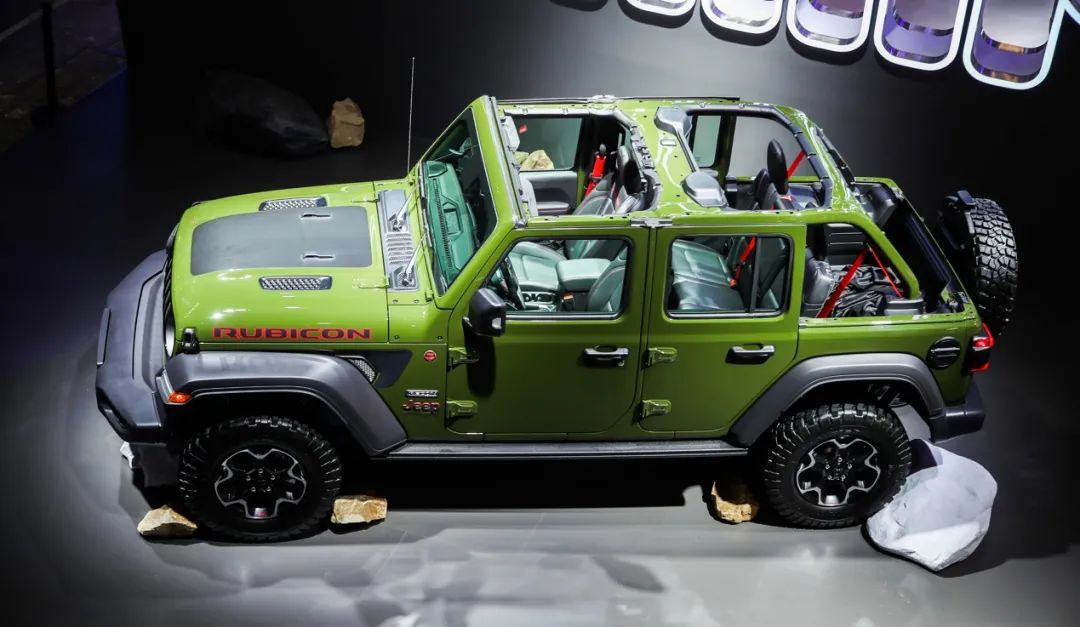 Jeep旗舰新能源车型出征 携地表更强SUV家族登陆北京车展