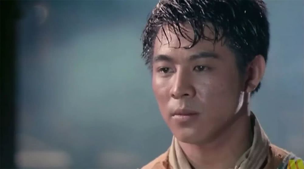 李连杰痴情往事：1996年，为救利智，7200万低价“签约”向华强