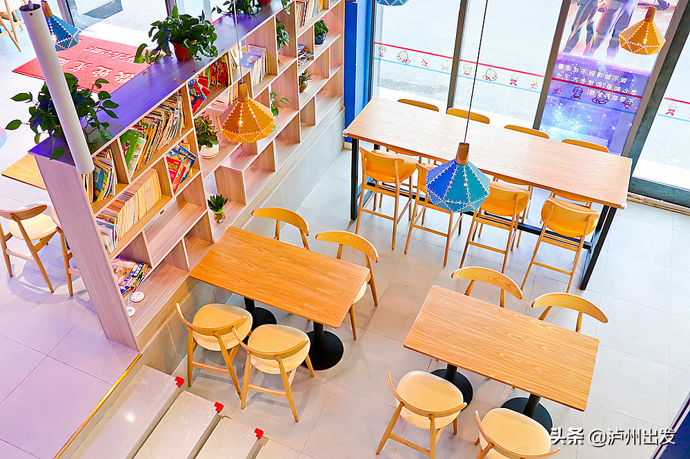 Can pull silk, can shed juice! Lu city Jing shows Aoteman thematic hamburger inn! Adjoining child is greedy cried