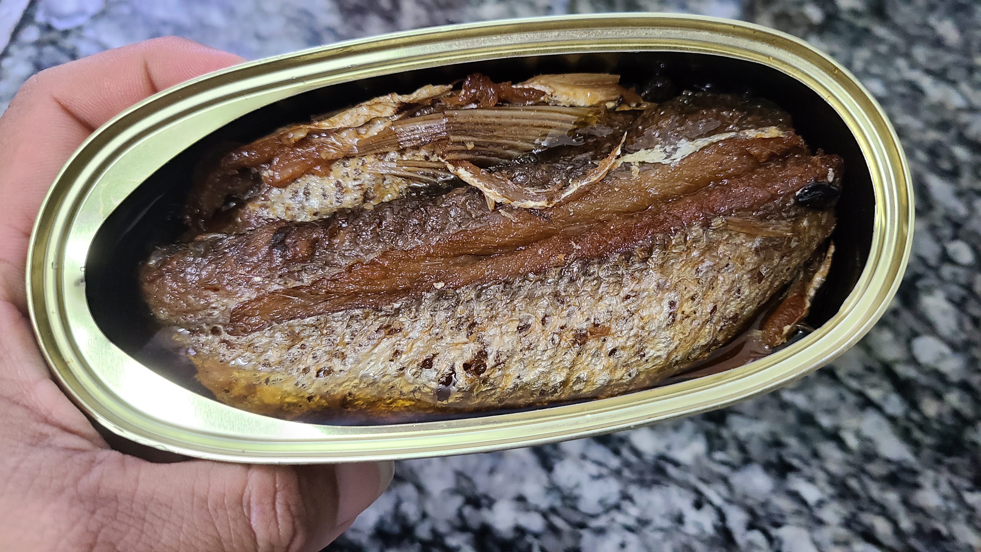 豆豉鲮鱼炒苦瓜，广东人夏天经常吃的家常菜，下饭又好吃