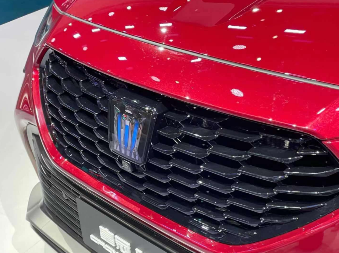 从轿车到SUV，皇冠一直是那个Crown