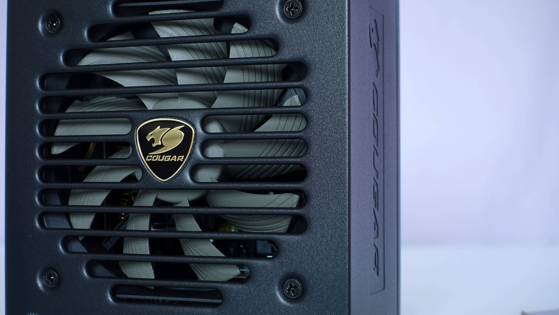 骨伽GEX 850W：风扇智能转停，电压稳定