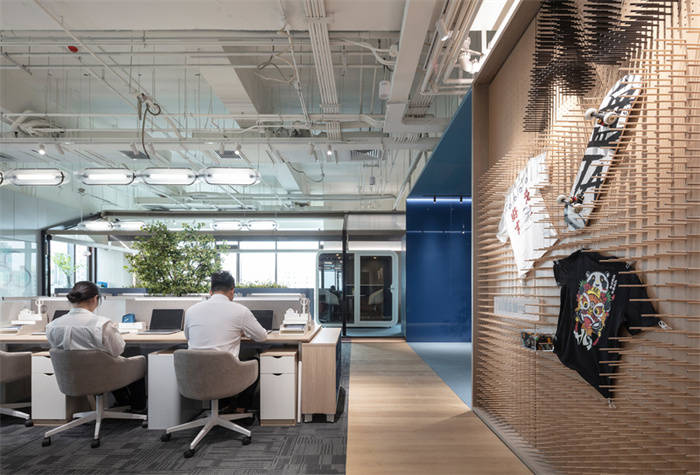 创意休闲的办公室设计，在这里面办公是一种享受