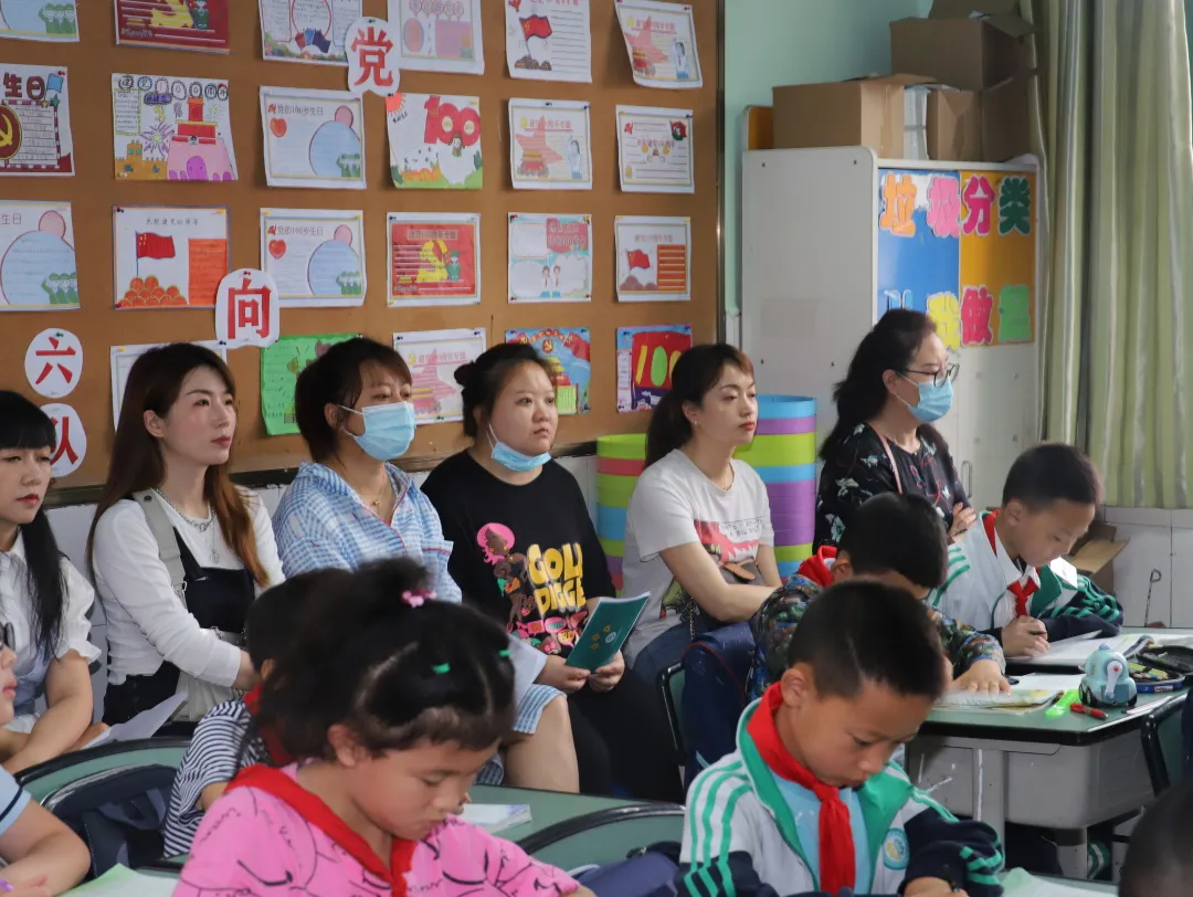 走进南小 见证成长丨天府新区南湖小学2021春家长开放日活动
